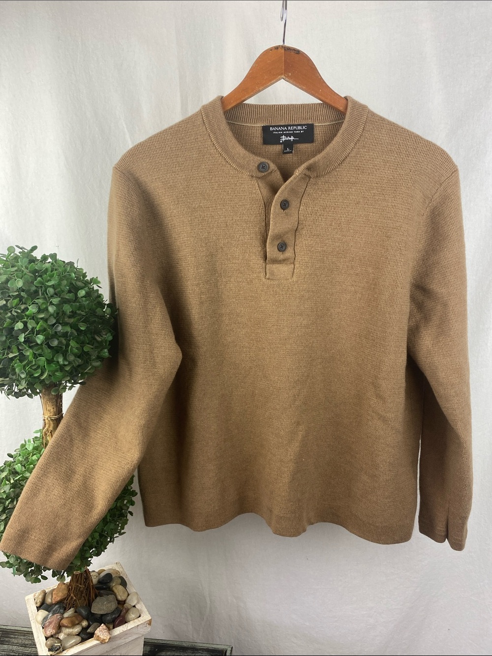 Banana Republic Tan Baruffa Italian Merino Wool Long Sleeve Colarless Sweater L